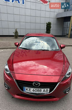 Хэтчбек Mazda 3 2016 в 