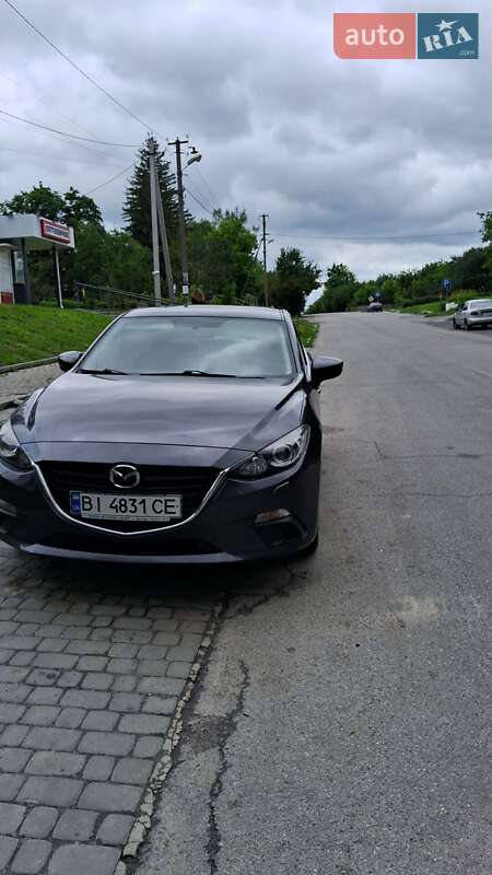 Седан Mazda 3 2016 в Полтаве