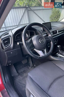 Хэтчбек Mazda 3 2016 в 