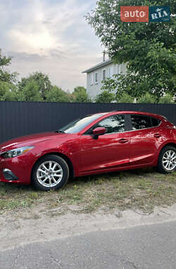 Хэтчбек Mazda 3 2016 в 