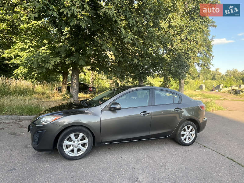 Седан Mazda 3 2009 в Чернигове