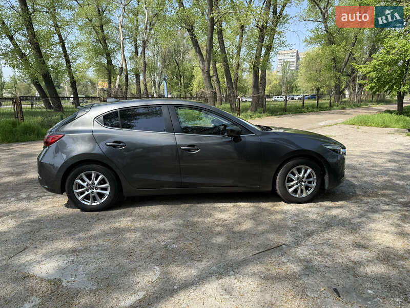 Хетчбек Mazda 3 2017 в Запоріжжі