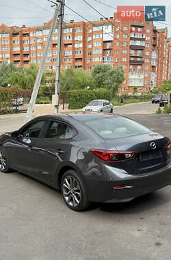 Седан Mazda 3 2015 в 