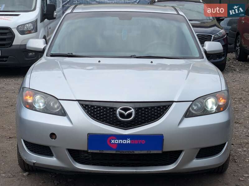 Седан Mazda 3 2004 в Киеве