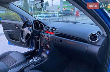 Седан Mazda 3 2006 в 