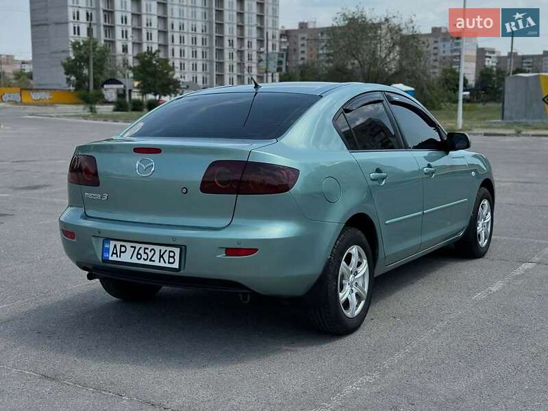Седан Mazda 3 2004 в Запорожье