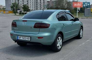 Седан Mazda 3 2004 в 