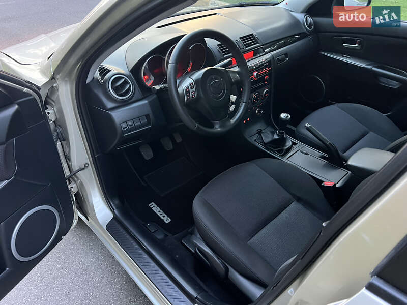 Седан Mazda 3 2007 в Києві