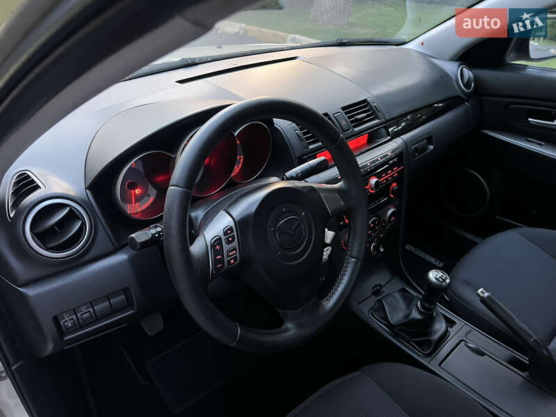 Седан Mazda 3 2007 в Києві