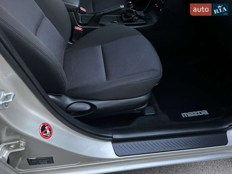 Седан Mazda 3 2007 в Києві