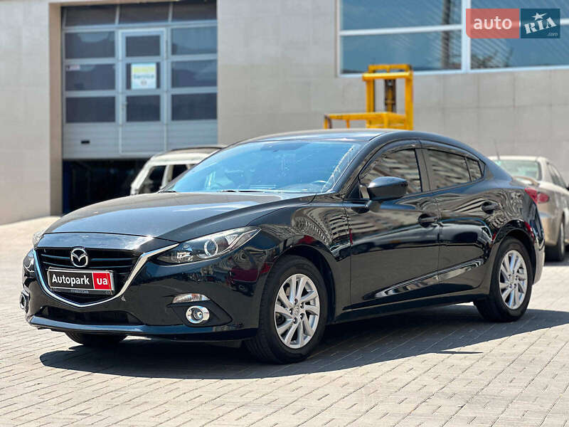 Седан Mazda 3 2014 в 
