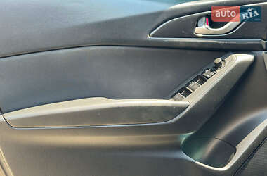 Седан Mazda 3 2014 в 