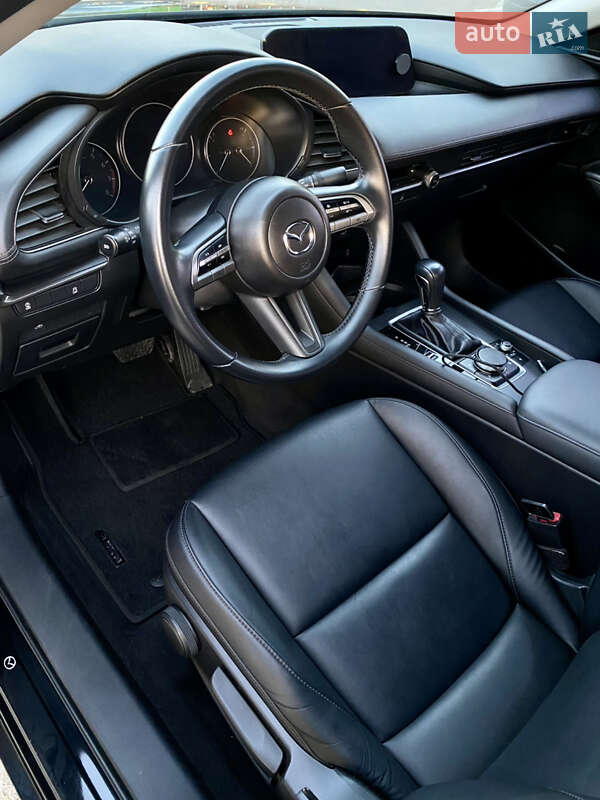 Седан Mazda 3 2021 в Киеве