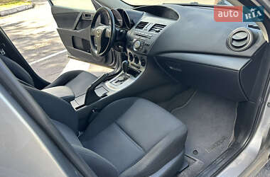 Седан Mazda 3 2010 в 