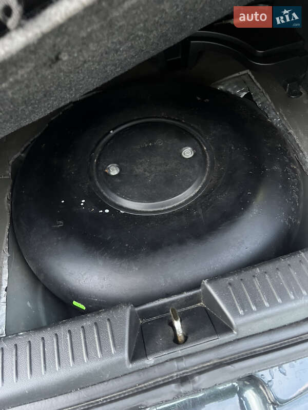 Хэтчбек Mazda 3 2005 в Житомире фото 12 Хэтчбек Mazda 3 2005 в Житомире