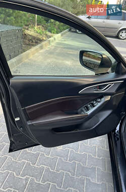 Седан Mazda 3 2017 в 