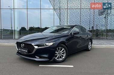Седан Mazda 3 2019 в Киеве