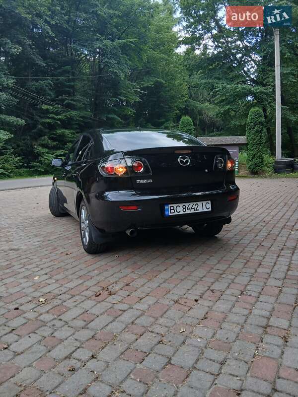 Седан Mazda 3 2006 в Трускавце