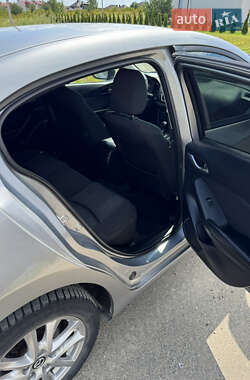 Седан Mazda 3 2013 в 