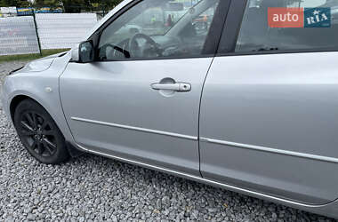 Хэтчбек Mazda 3 2006 в 