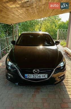 Хэтчбек Mazda 3 2015 в Полтаве