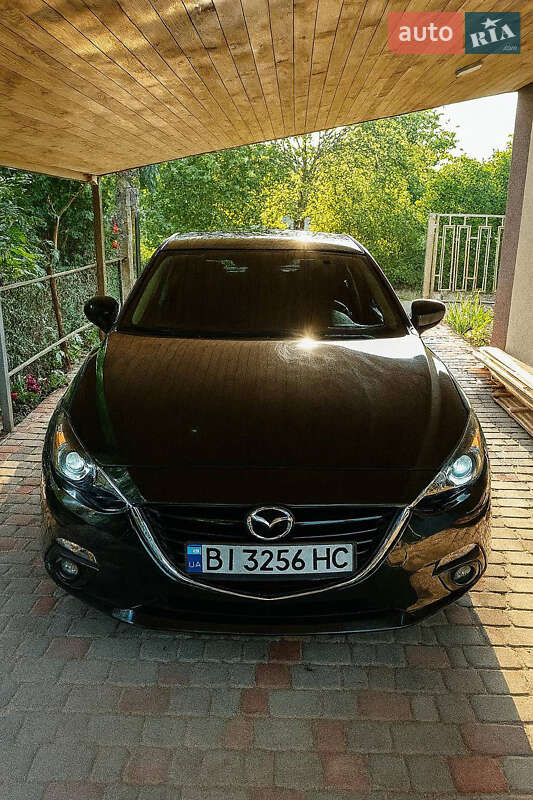 Mazda 3 2015