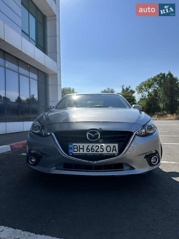 Седан Mazda 3 2015 в Ізмаїлі фото 5 Седан Mazda 3 2015 в Ізмаїлі