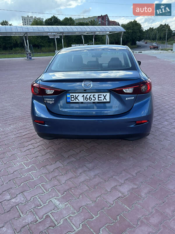 Седан Mazda 3 2017 в Рівному
