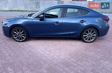 Седан Mazda 3 2017 в 