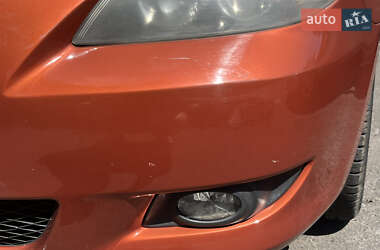 Седан Mazda 3 2004 в 