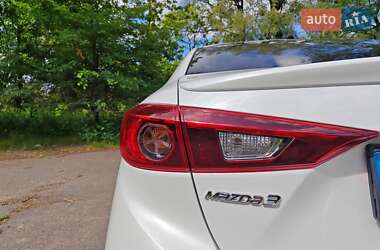 Седан Mazda 3 2018 в 