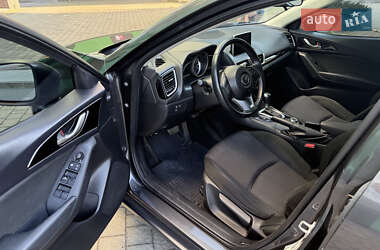 Хэтчбек Mazda 3 2015 в 