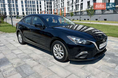 Седан Mazda 3 2015 в 