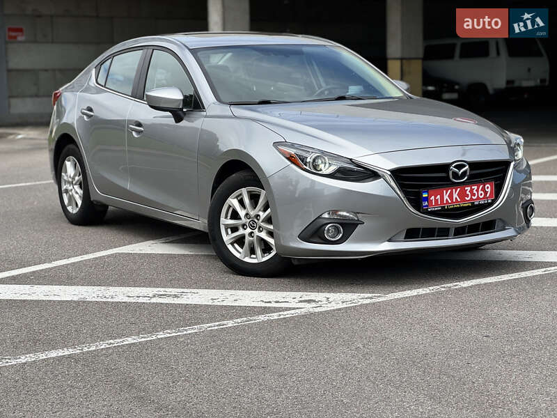 Седан Mazda 3 2014 в Киеве