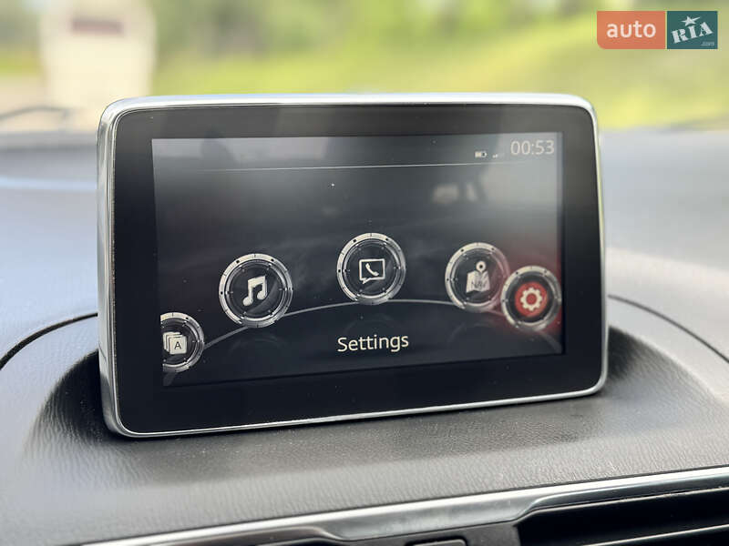 Седан Mazda 3 2014 в Киеве