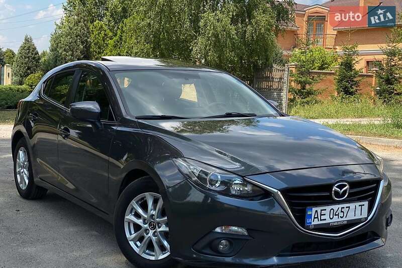 Хэтчбек Mazda 3 2015 в Киеве