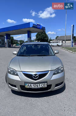 Седан Mazda 3 2006 в 