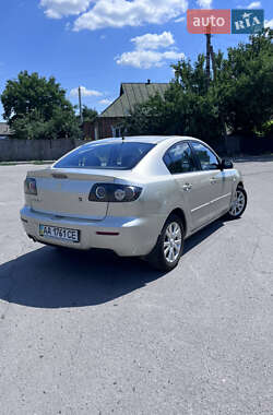 Седан Mazda 3 2006 в 