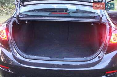 Седан Mazda 3 2013 в 