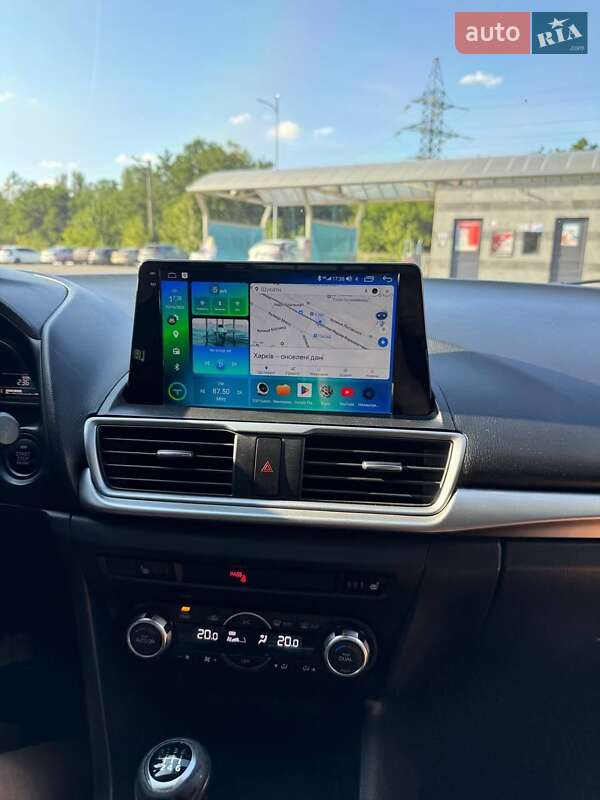 Седан Mazda 3 2017 в Харькове