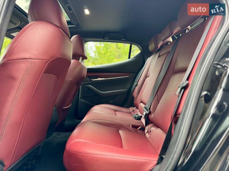 Хэтчбек Mazda 3 2021 в Киеве