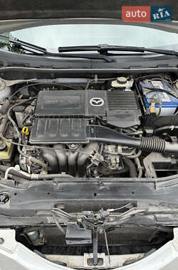 Хэтчбек Mazda 3 2006 в 