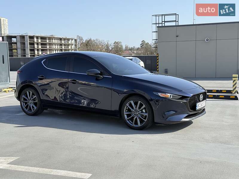 Хэтчбек Mazda 3 2019 в Киеве