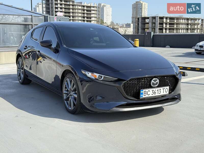 Хэтчбек Mazda 3 2019 в Киеве