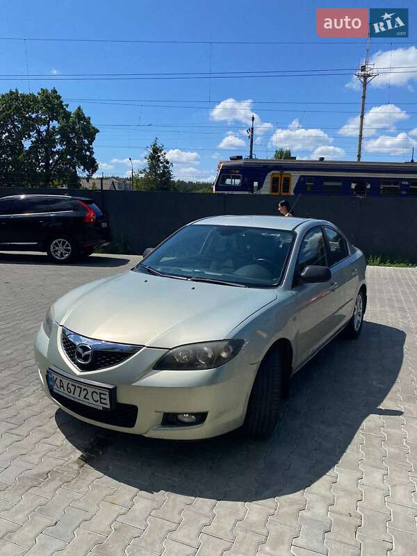Седан Mazda 3 2008 в 