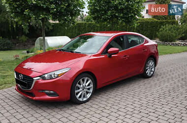 Седан Mazda 3 2016 в Кривому Розі