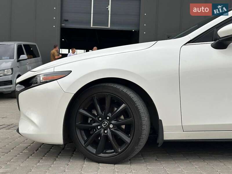 Хэтчбек Mazda 3 2019 в Львове