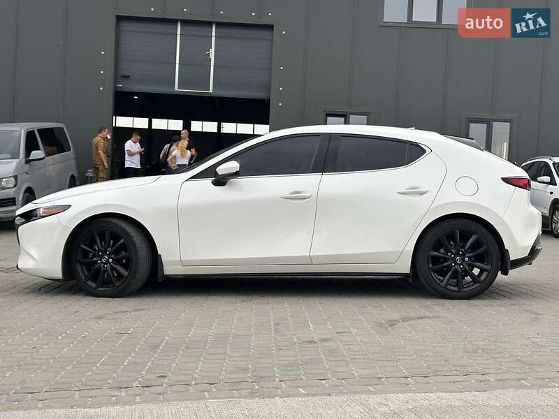 Хэтчбек Mazda 3 2019 в Львове