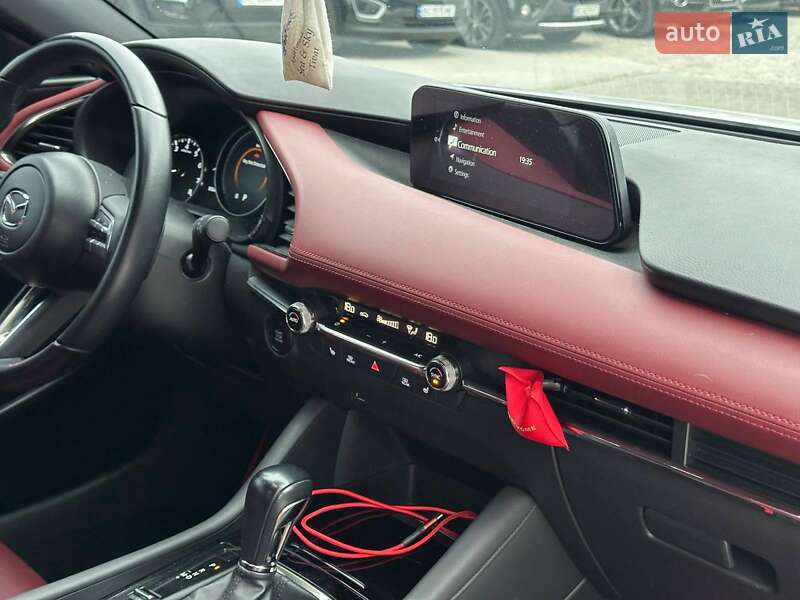 Хэтчбек Mazda 3 2019 в Львове