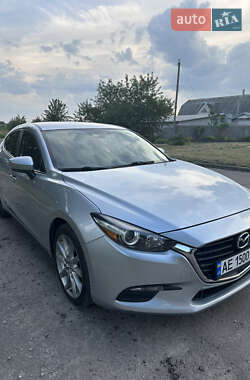 Седан Mazda 3 2016 в Кам'янському